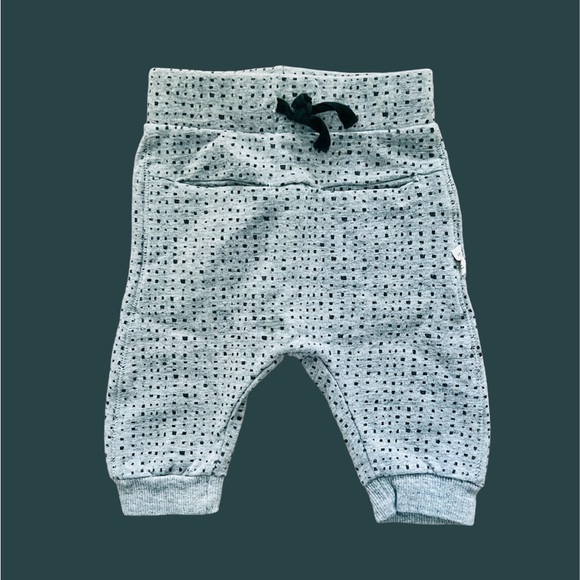 NIKE | Miles BABY | BURT’S BEE & Other Baby Boy Bundle | 0-3 Months | Preowned - Picture 10 of 16